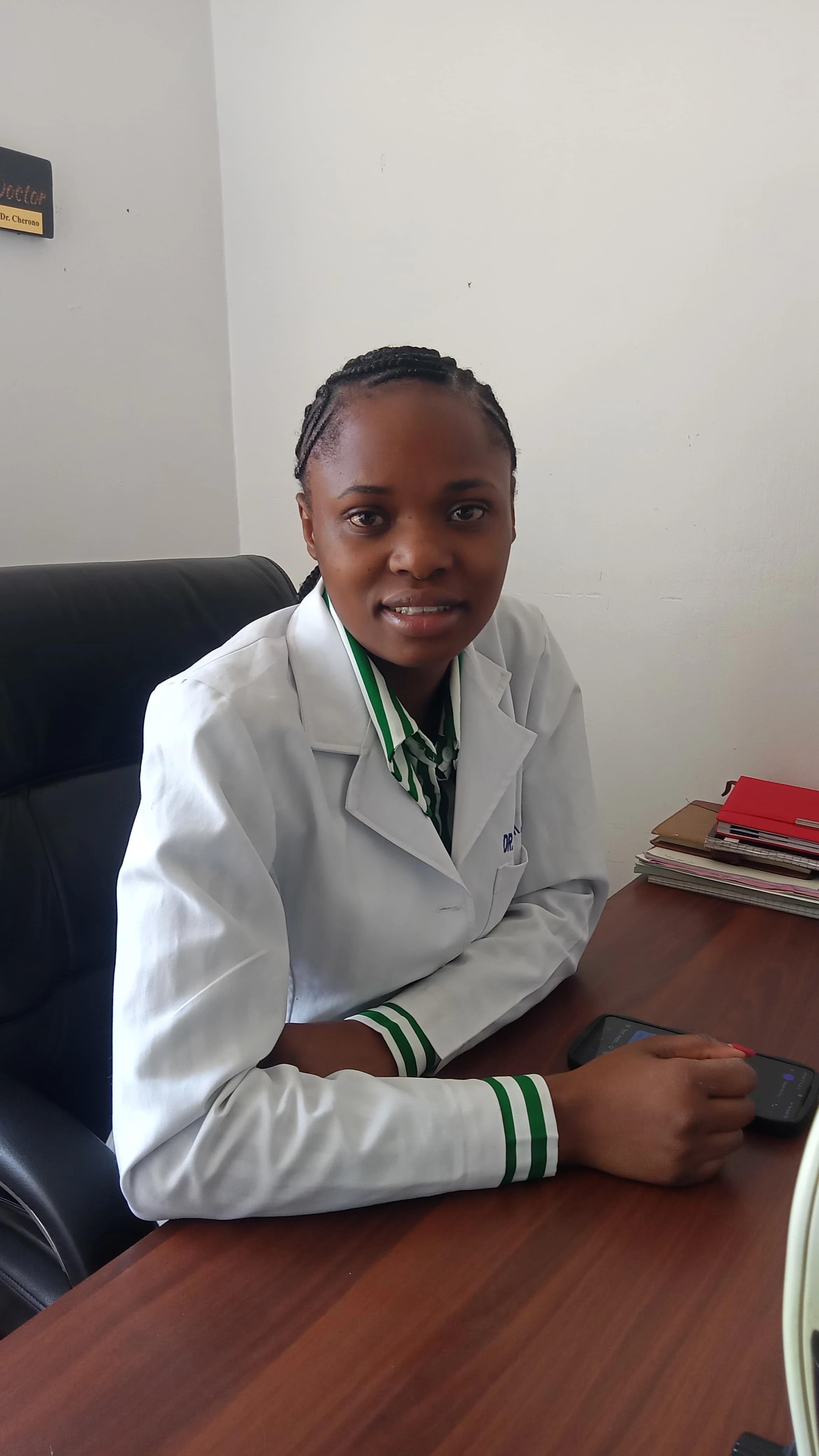 Dr. Brenda Kwamboka veterinarian at PrimeHearts Vet Clinic Nairobi
